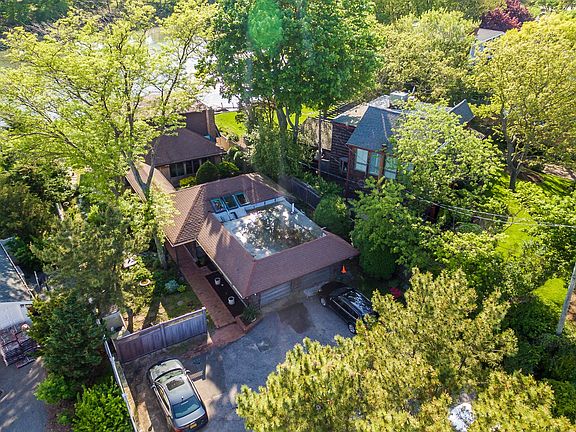 3rd image of 477 Asharoken Ave