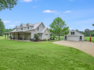 168 Pony Express Dr, Smithville, TX 78957