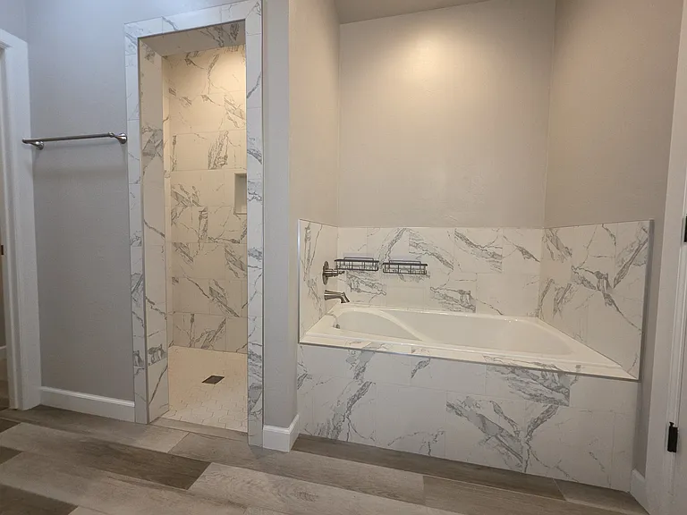 What a stunning Master/Primary bathroom!