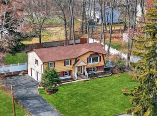 134 Ridge Road, Valley Cottage, NY 10989