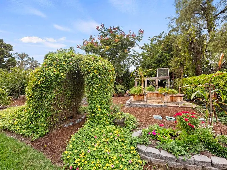 6805 Farms View Ct — Photo 36