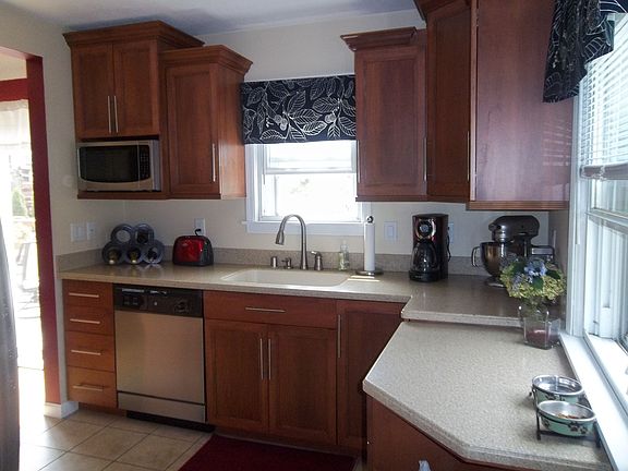 New kitchen cabinets