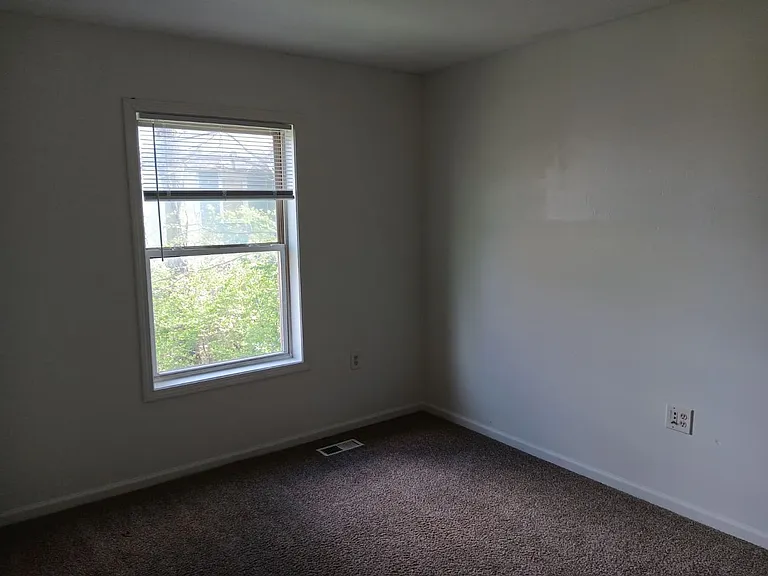 220 S Yellow Springs St — Photo 5