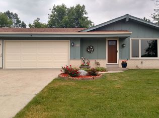 W300N9572 Colony Dr, Colgate, WI 53017