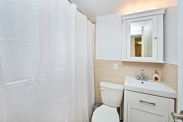 Rented by NOVO | media 69