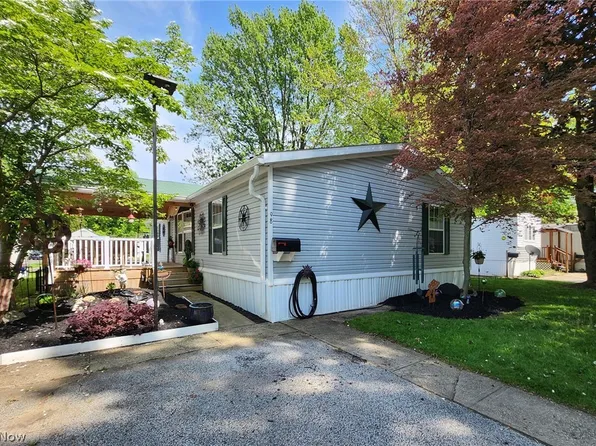 98 Palm Blvd, Madison, OH 44057