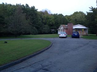 175 Dow Rd, Plainfield, CT 06374