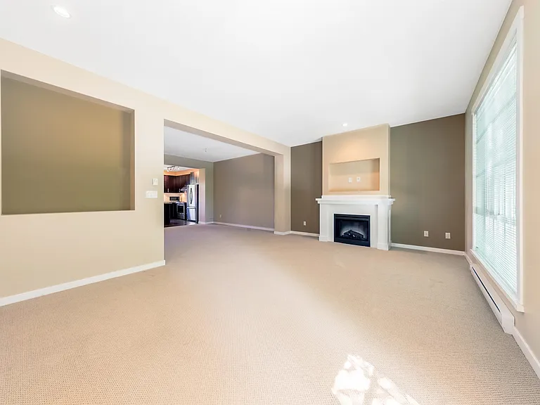 3445 Wilkie Ave #13 — Photo 3