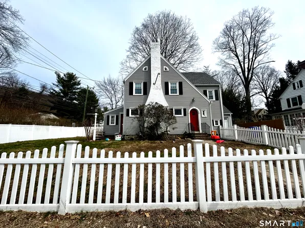 7 College Avenue, Torrington, CT 06790