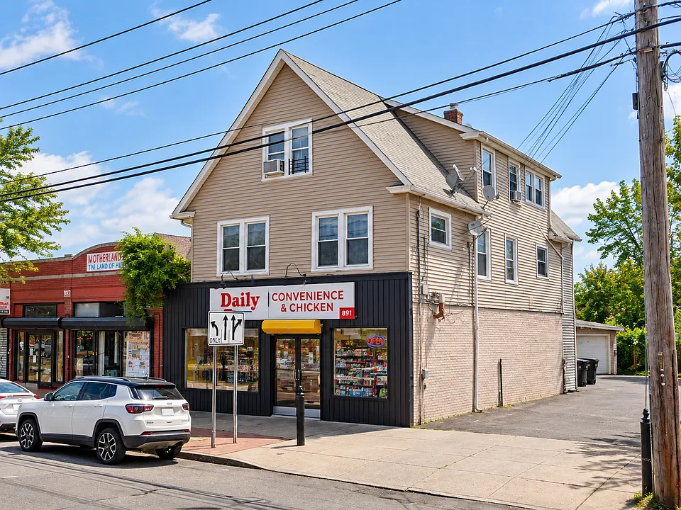 891 Dixwell Ave #2