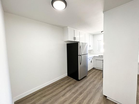 5th image of 5315 Lorna St APT J