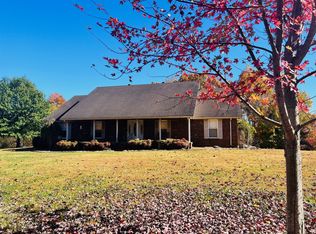 329 Pea Ridge Rd, Elmwood, TN 38560