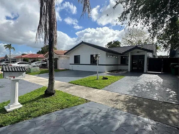 5923 SW 147th Pl, Miami, FL 33193