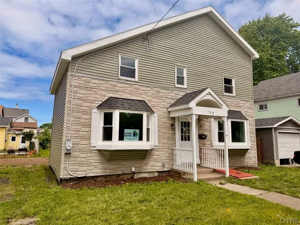 107 E Cayuga St, Oswego, NY 13126