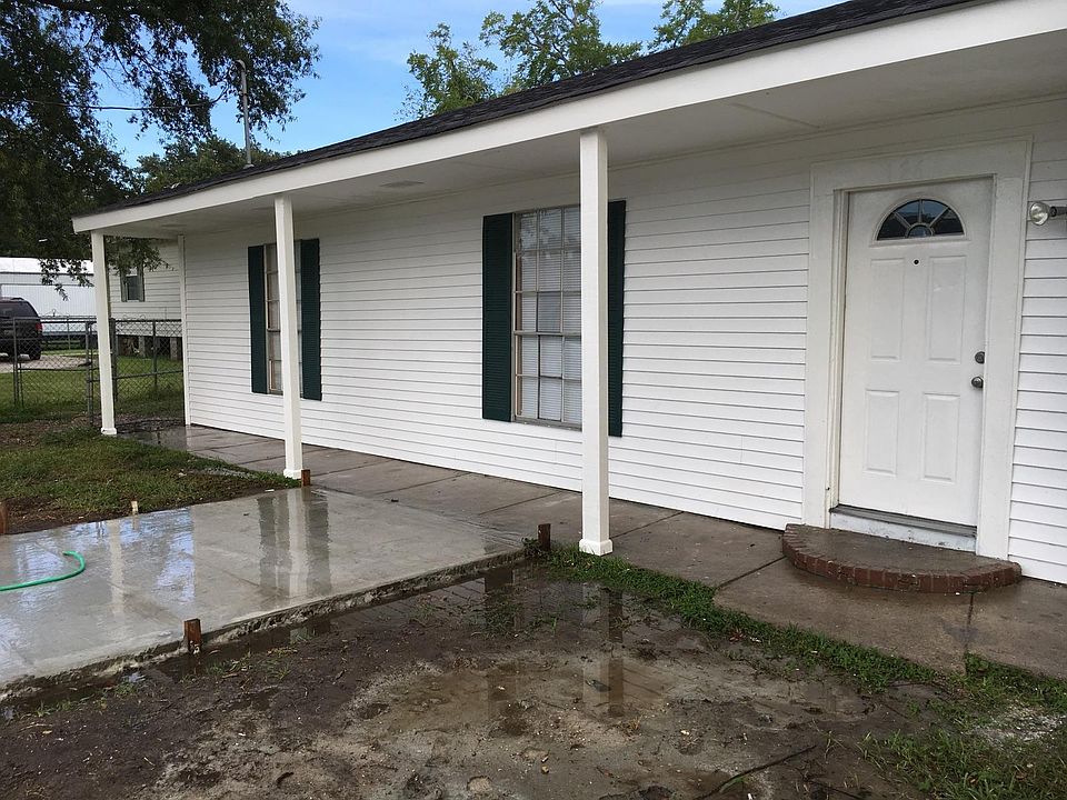 2nd image of 126B Carolyn Dr