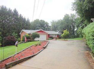 19 Seneca Dr, Finleyville, PA