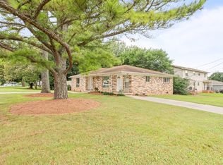 901 Stevens Ct NE #B, Huntsville, AL 35801
