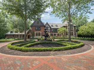 1010 Merriman Rd, Akron, OH 44303