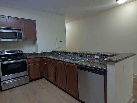 2nd image of 333 Alvarado St #204