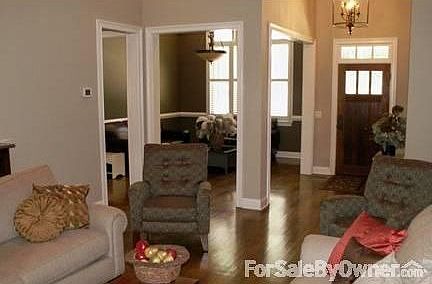5th image of 501 Leatha Ln NW