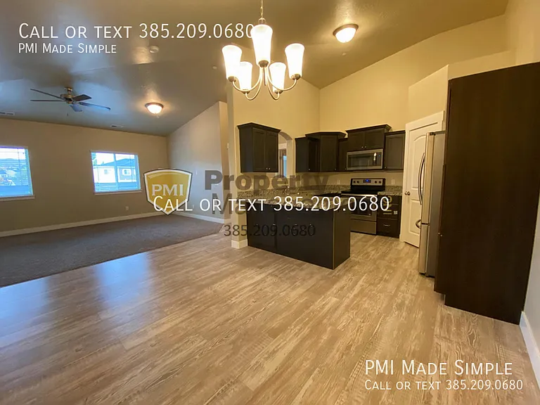 253 W Ridge Rd — Photo 2