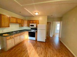 60 Lake St #1R, Webster, MA 01570