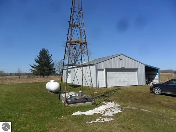 2nd image of 19607 50th Ave