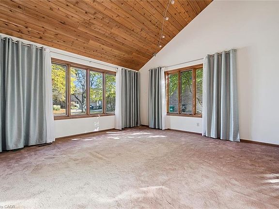 4th image of 118 Ralston Pl