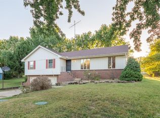 5853 N Bartley Rd, Salina, KS 67401