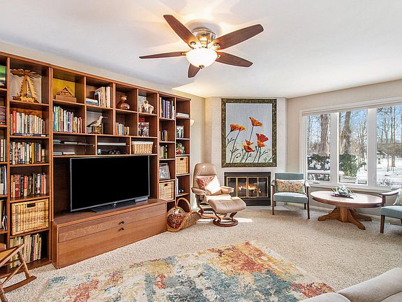 5th image of 4626 Cottonwood Dr