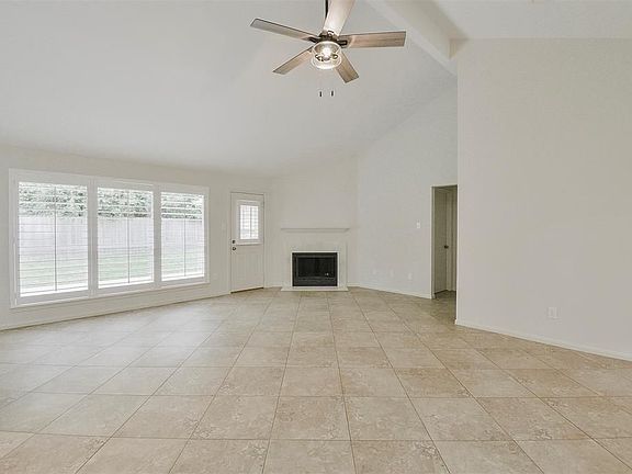 3rd image of 4223 Hermitage Hollow Ln