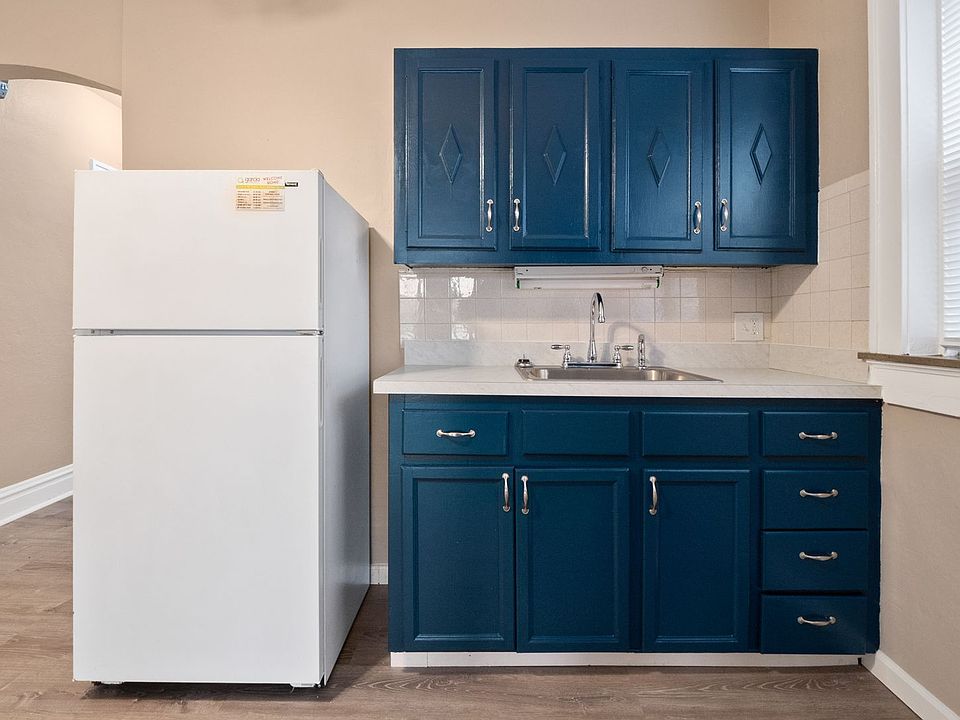 1st image of 5036A Mardel Ave #0