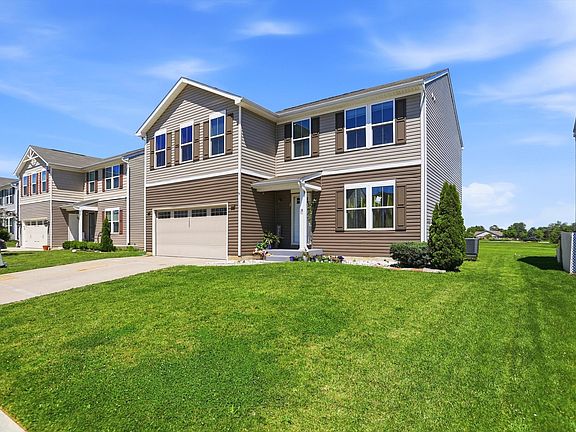 3rd image of 127 Dietz Dr