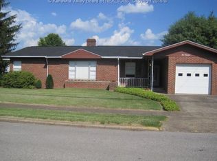 414 20th St, Dunbar, WV 25064