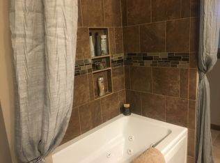 9199 Guilford Rd, Seville, OH 44273