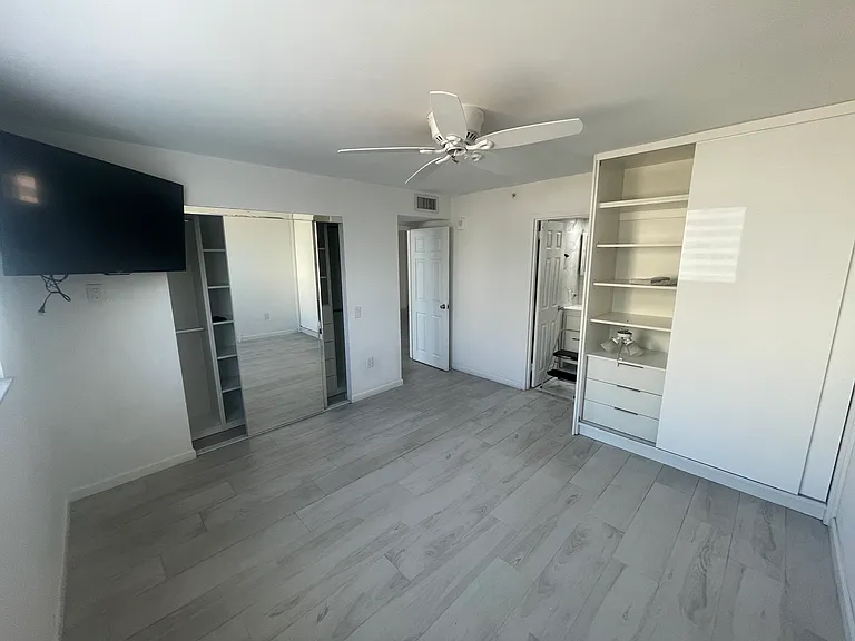 6969 Collins Ave #903 — Photo 12