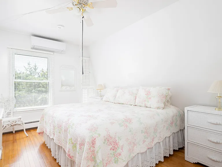 54 Cliff Rd — Photo 15