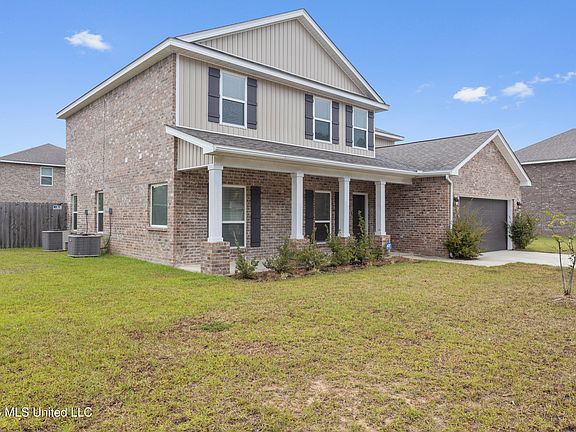 2nd image of 12264 Savannah Cir