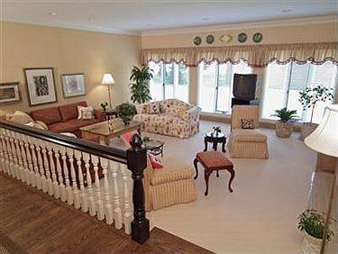 4th image of 127 Fox Hollow Ct #127