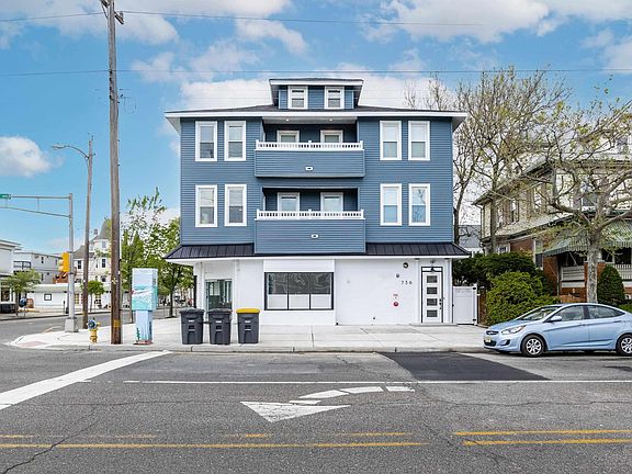 4th image of 736 Wesley Ave Unit E