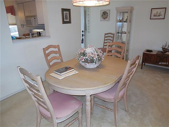 4th image of 653 Ironwood Cir