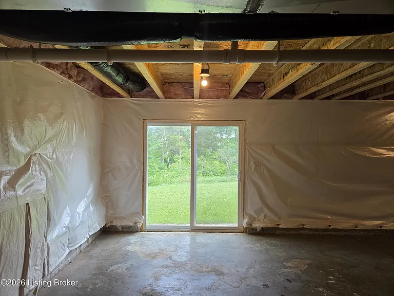 108 Strawberry Field Dr — Photo 37