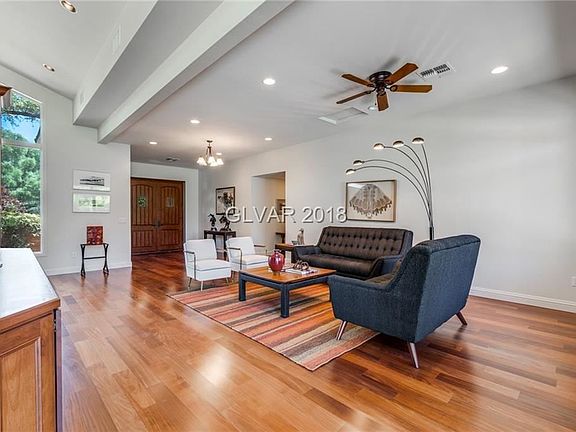 3rd image of 208 Rosemary Ln