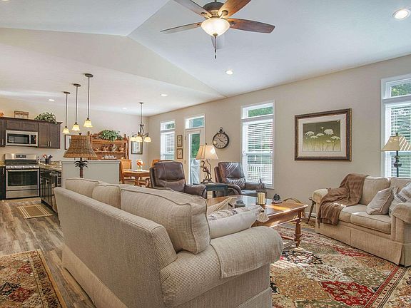 5th image of 4358 Garden Oak Dr