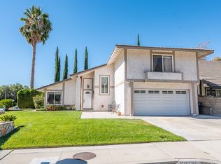 20526 Calhaven Dr, Santa Clarita, CA 91390