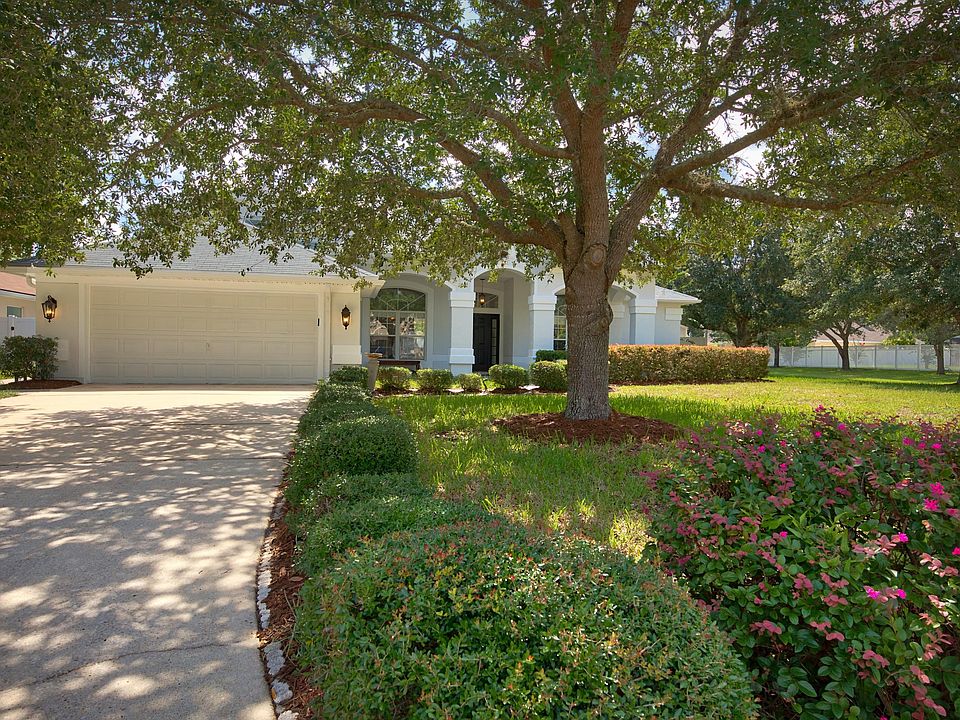 1st image of 600 Catherine Foster Ln