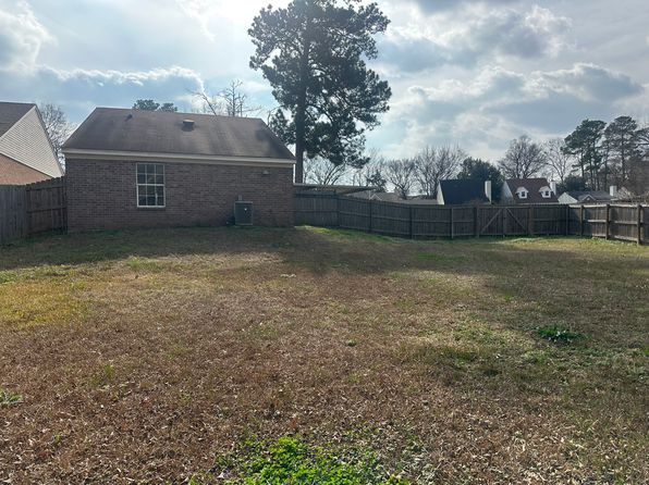 1928 Lincolnshire Blvd