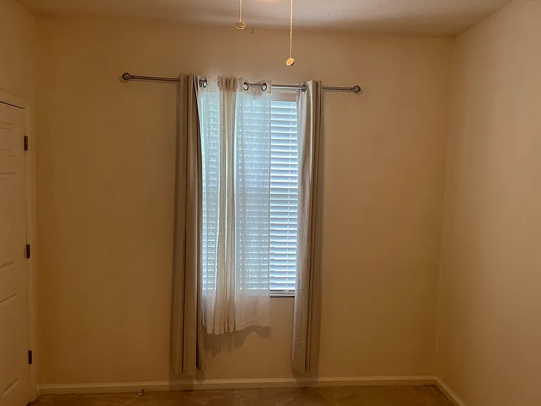 4292 Collinwood Dr — Photo 20