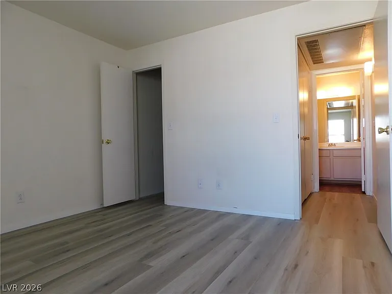 5221 Lindell Rd #202 — Photo 23
