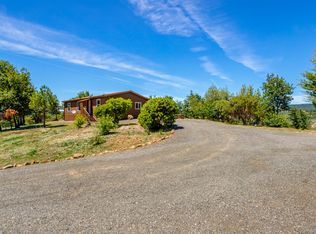 30250 Dunn Moody Rd, Round Mountain, CA 96084